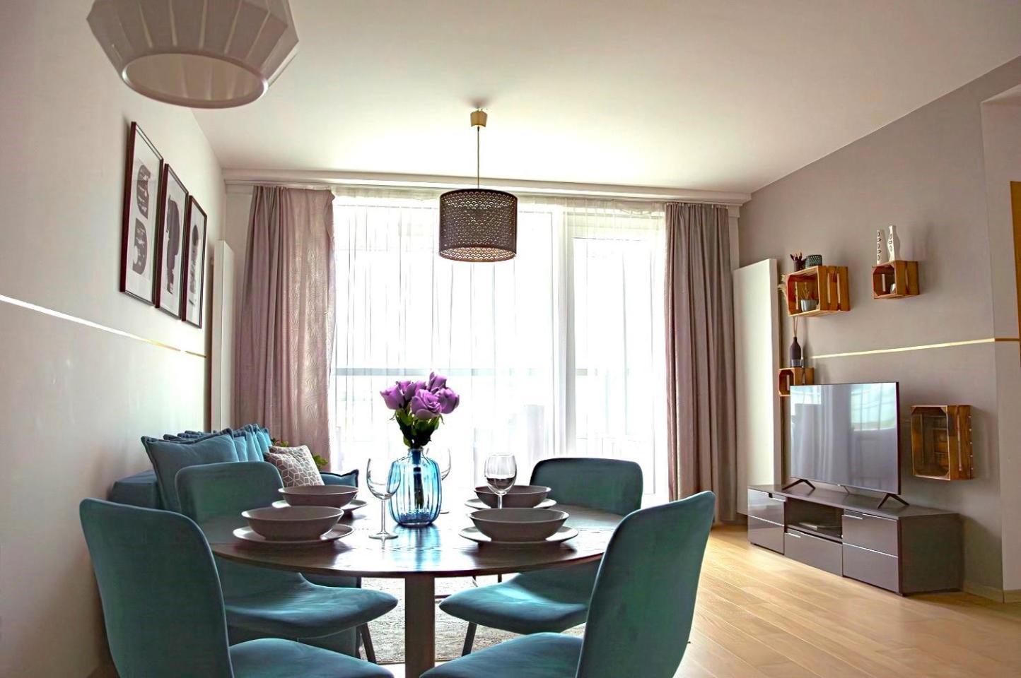 Stylish Getaway In Prime Bratislava Location - By The Danube And Old Town Lägenhet Exteriör bild